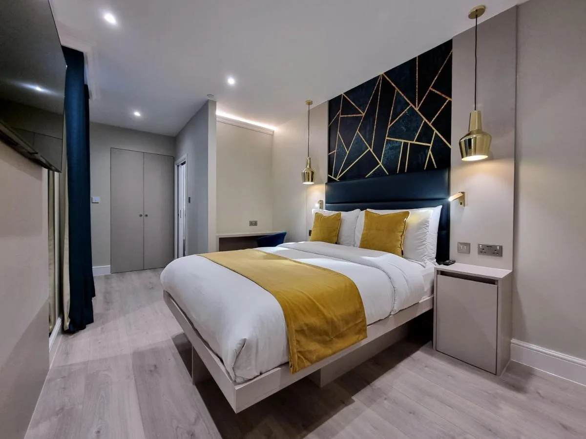 Signature Jacuzzi Suite
